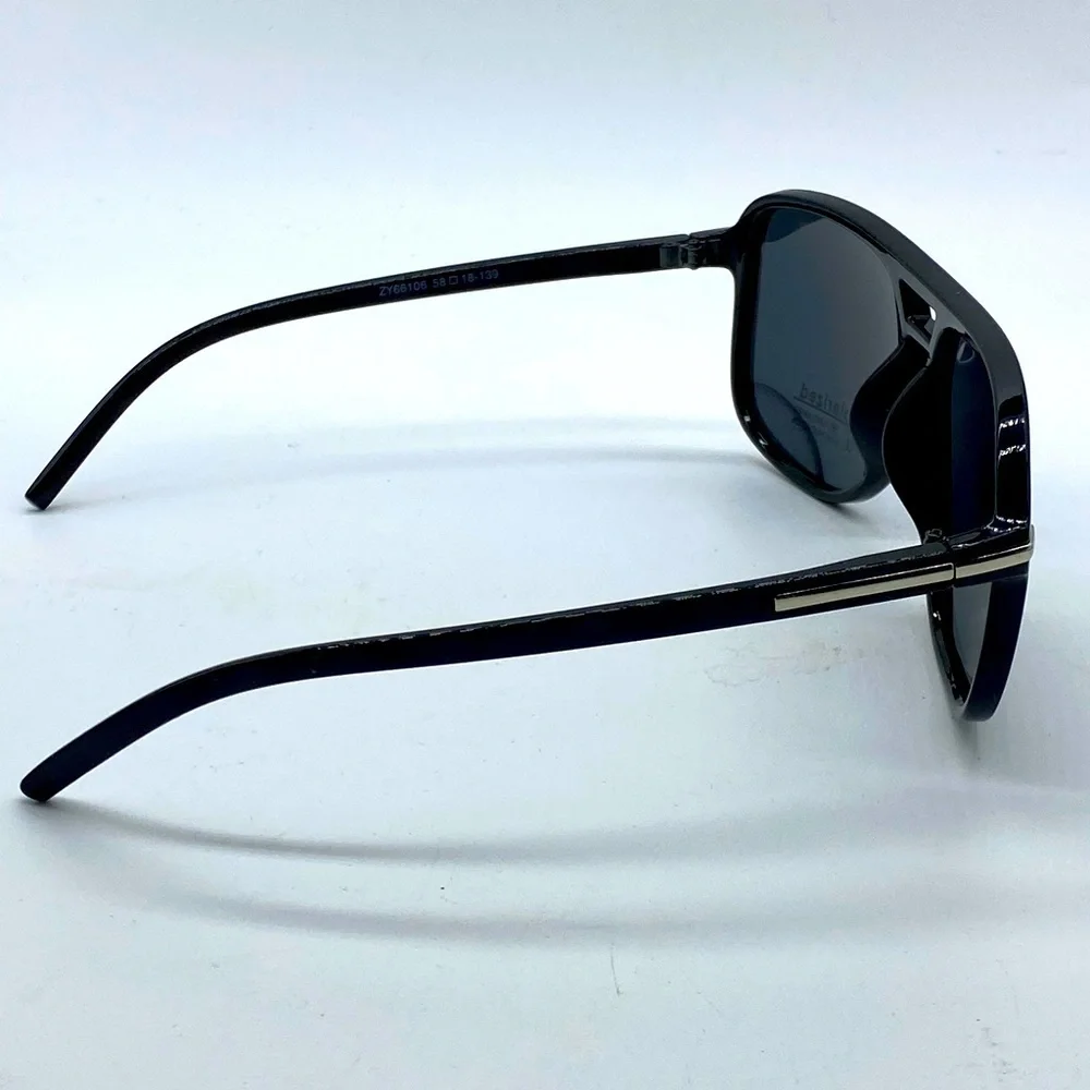 Men’s Square Lens Style Black Polarized Sunnglasses NEW